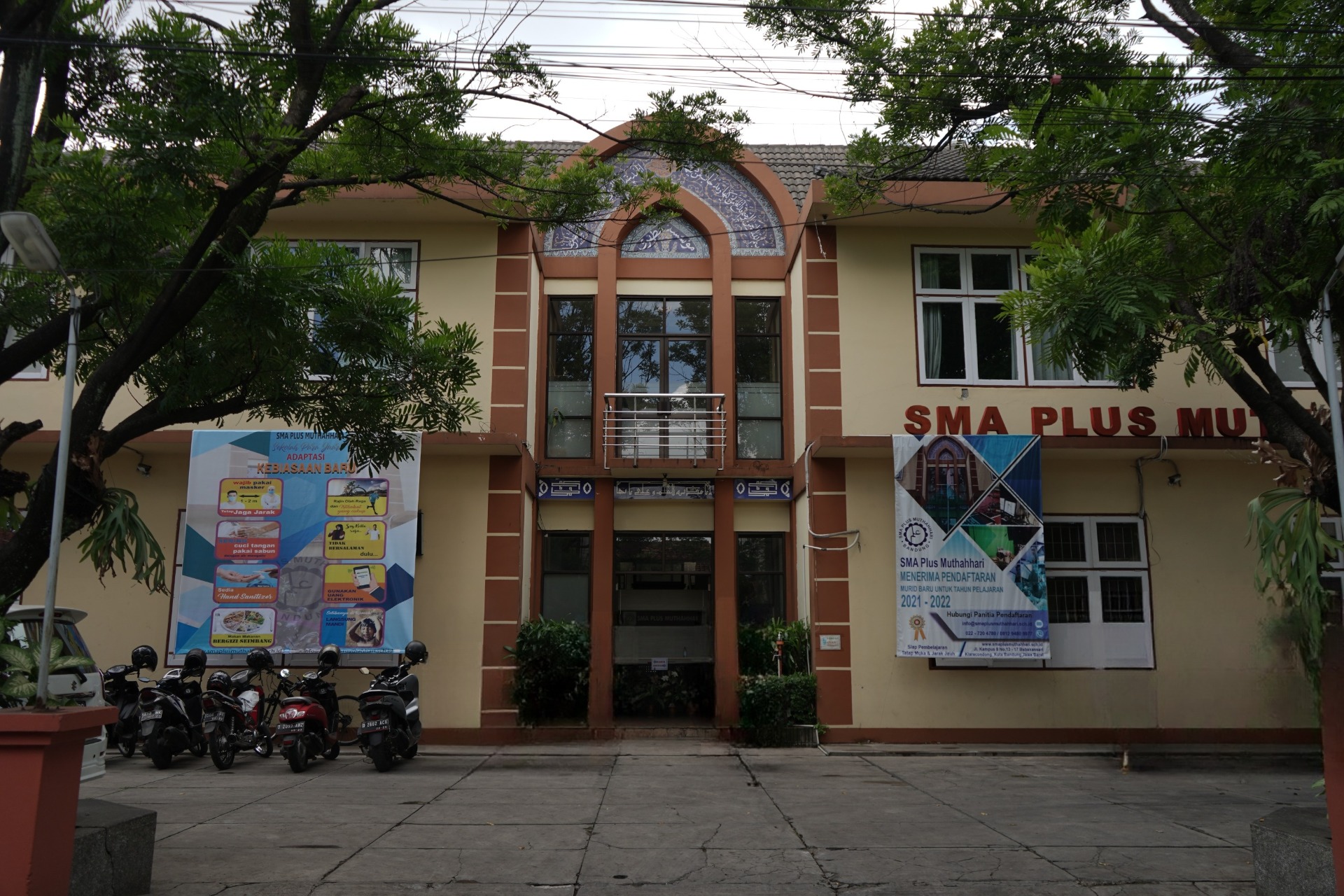 SMA Plus Muthahhari Bandung
